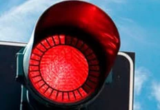 Сигналы светофора и регулировщика
